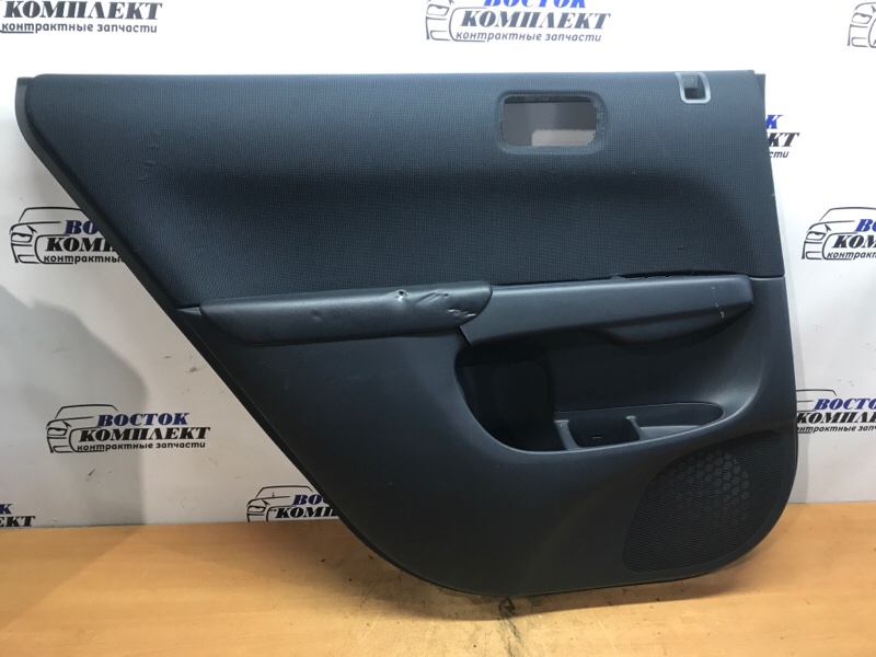 Обшивка двери Honda Civic 2001 EU3 D17A