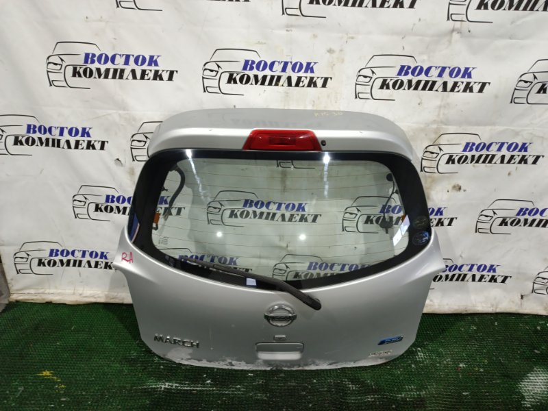Дверь задняя багажника Nissan March K13 HR12DE