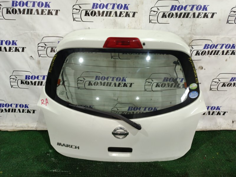 Дверь задняя багажника Nissan March K13