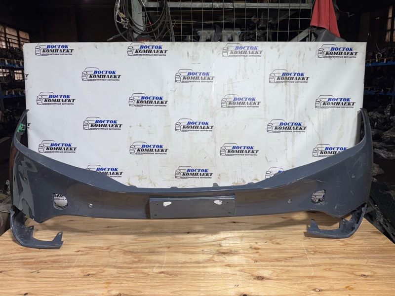 Бампер Toyota Prius ZVW60 перед