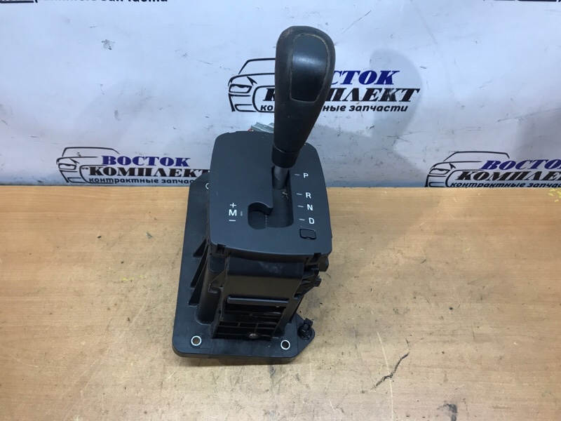 Рычаг переключения КПП Volvo C70 2008 MC66 B5244S