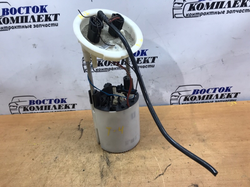 Насос топливный BMW 320i WBAPG360I0 N43B20AA