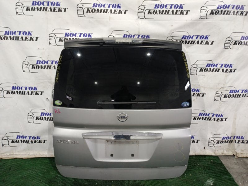 Дверь задняя багажника Nissan Serena C25