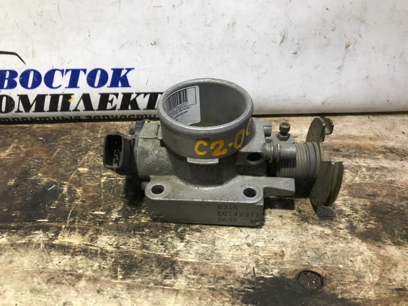 Заслонка дроссельная Mazda Demio DW3W B3