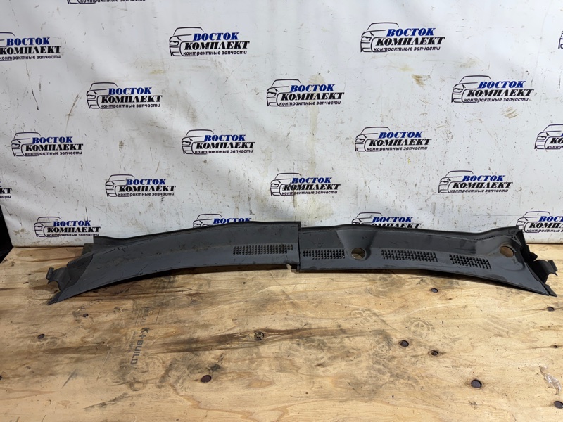 Решетка под лобовое стекло Honda Civic 2001 EU3 D17A