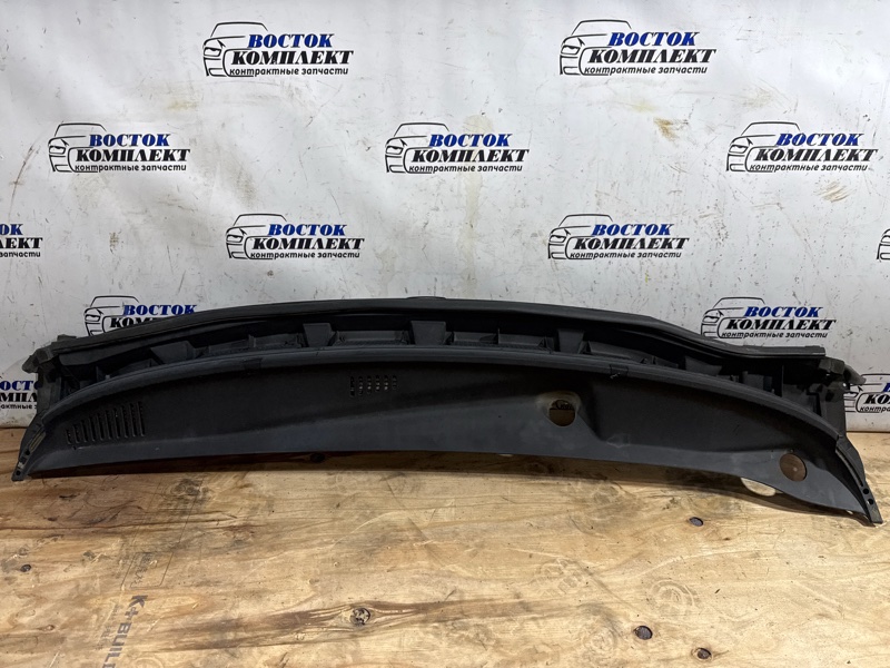 Решетка под лобовое стекло Nissan Note 2005 E11 HR15DE