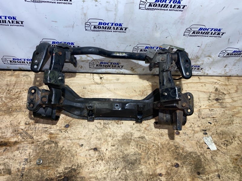 Балка подвески Mitsubishi Pajero Mini H58A 4A30-T перед
