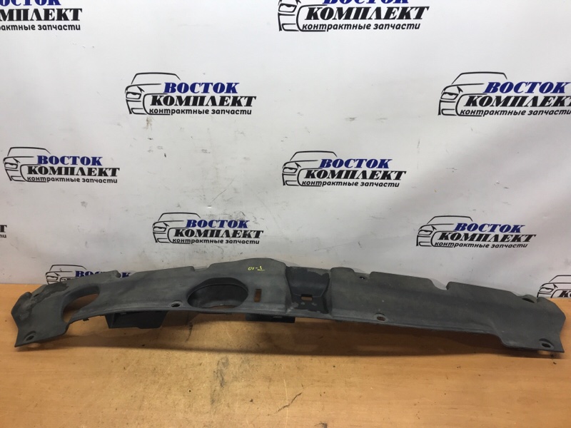 Накладка на рамку радиатора Honda CR-V RD4 K20A