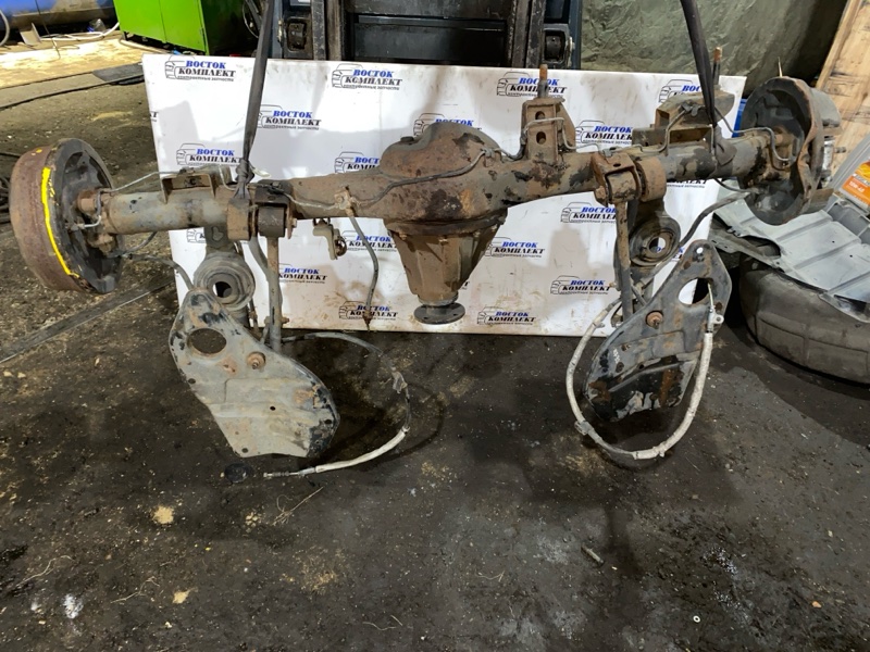 Мост Nissan Elgrand ALWE50 VG33E зад