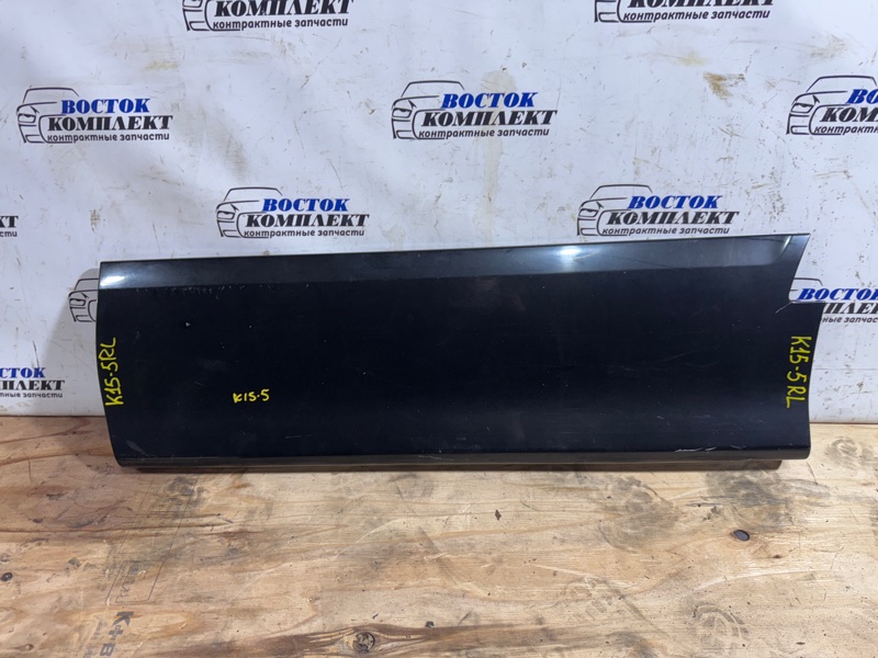 Накладка двери Nissan Serena 2009 CC25 MR20DE зад лев