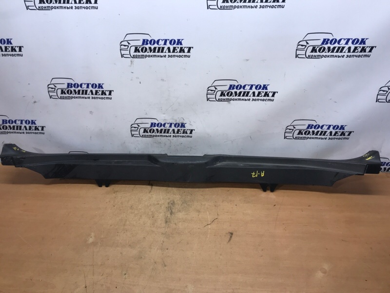 Накладка багажника Volvo V70  B5254T