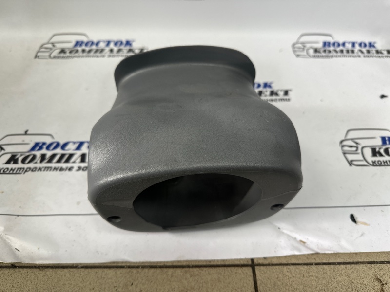 Кожух рулевой колонки Toyota Vitz SCP10 1SZ-FE