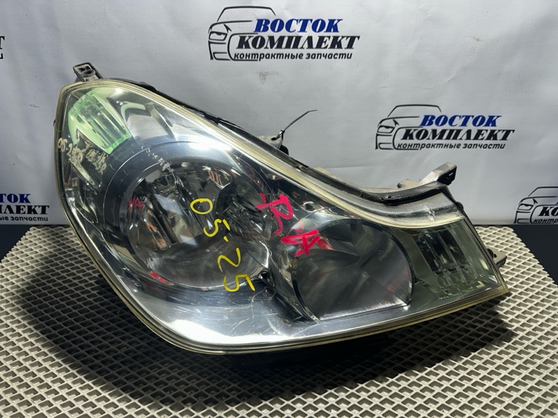 Фара Nissan Wingroad NY12 HR15DE перед прав