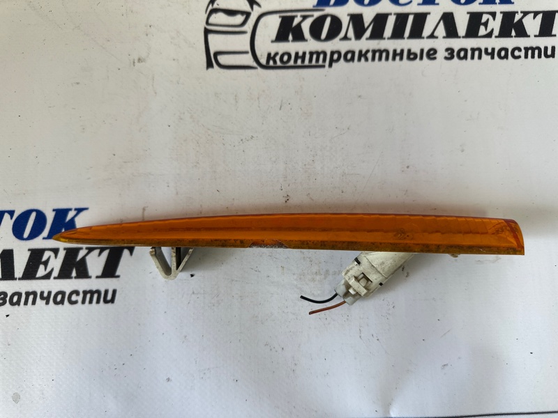 Повторитель в бампер передний правый Subaru R2 RC2 EN07