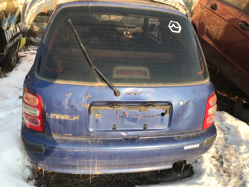 Дверь задняя багажника Nissan March K11 CG10DE