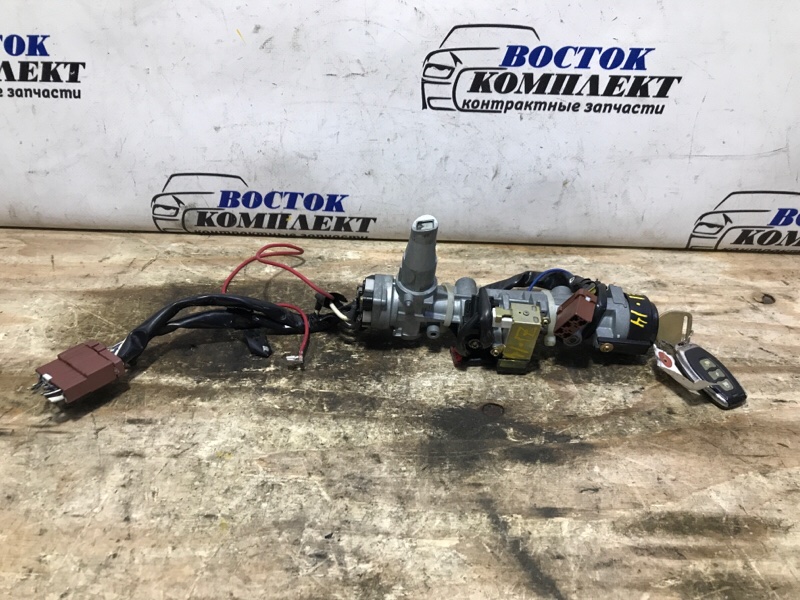 Замок зажигания Honda Stepwgn RF1 B20B