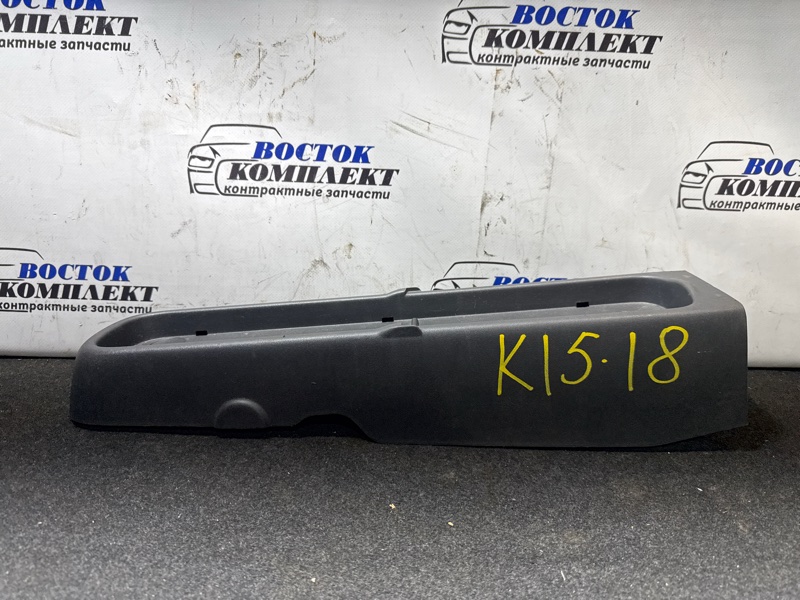 Подлокотник Toyota Sienta 2008 NCP81G 1NZ-FE