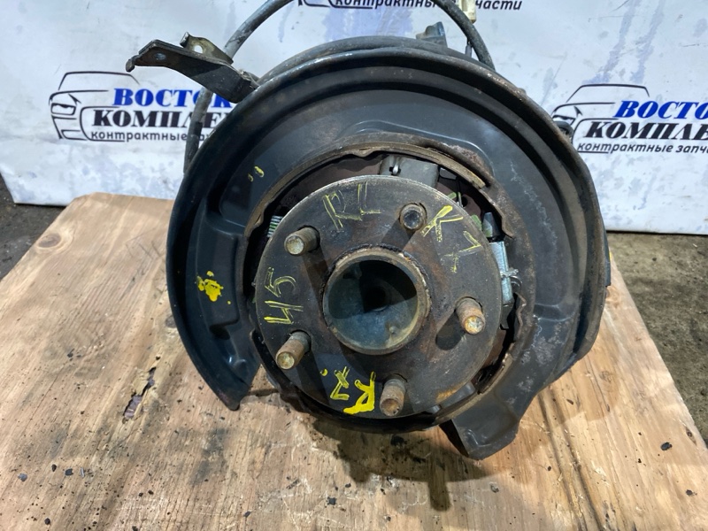 Ступица Toyota Caldina 2005 AZT241W 1AZ-FSE зад лев