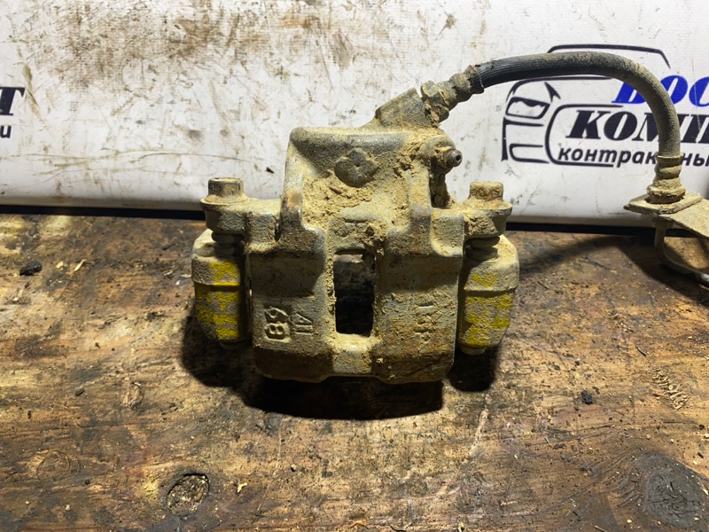 Суппорт Mitsubishi Pajero Mini 1995 H56A 4A30-T перед прав