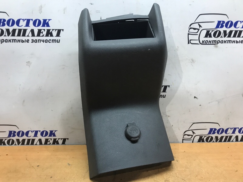 Накладка в салоне Peugeot 3008 2012 T84 10FJBW