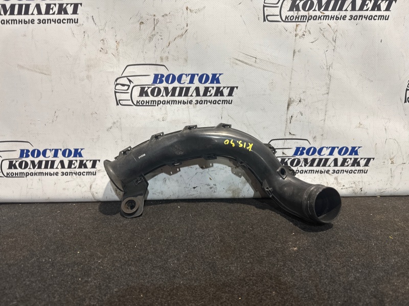 Воздухозаборник Nissan March K13 HR12DE