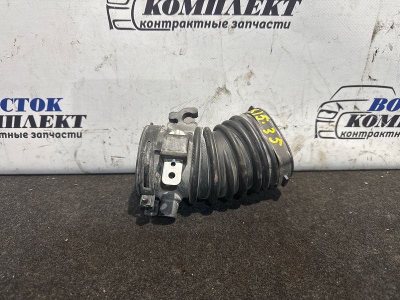 Патрубок воздушного фильтра Nissan March K13 HR12DE