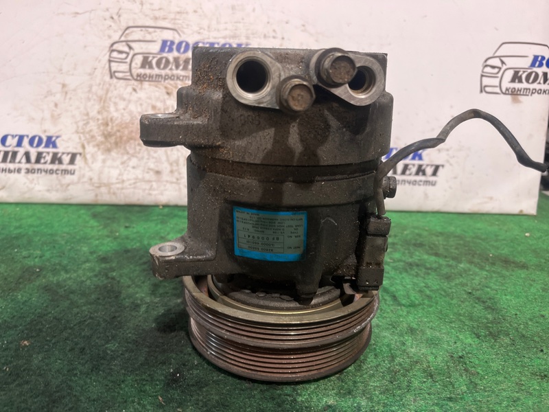 Компрессор кондиционера Nissan Bluebird RU12 CA18DE