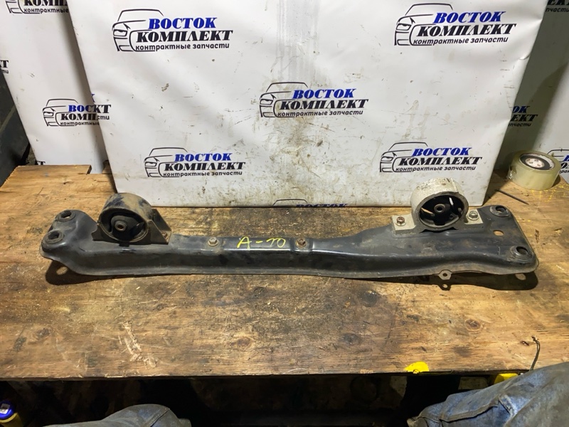 Балка подвески Nissan Bluebird Sylphy QG10 QG18DE перед