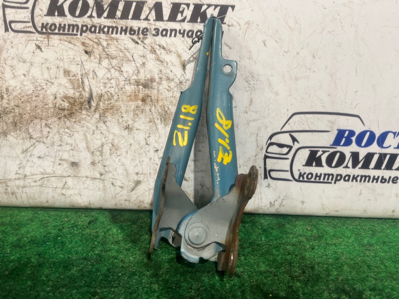 Петля капота Toyota Funcargo NCP25 1NZ-FE