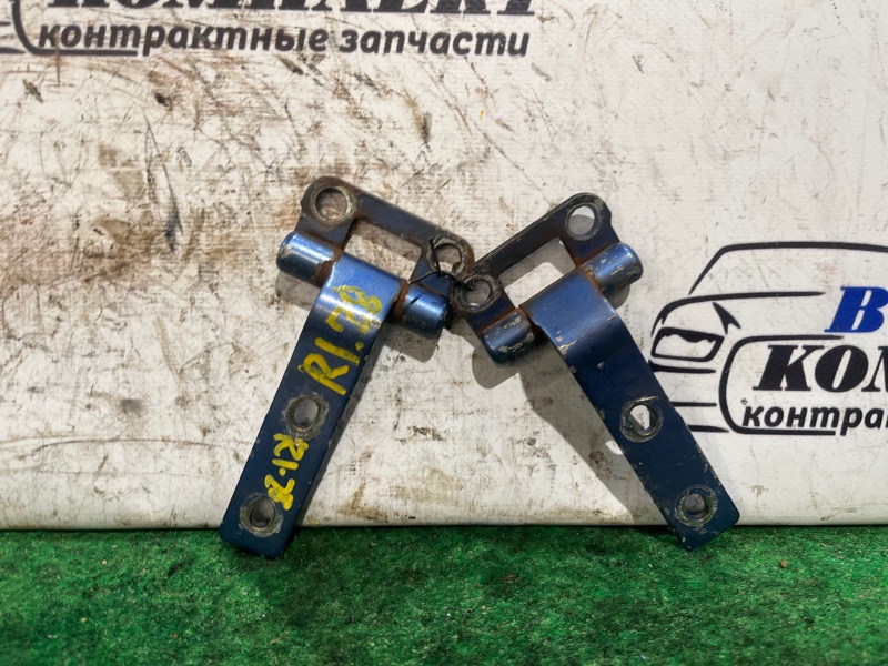 Петля капота Suzuki Jimny JA12W F6A-T