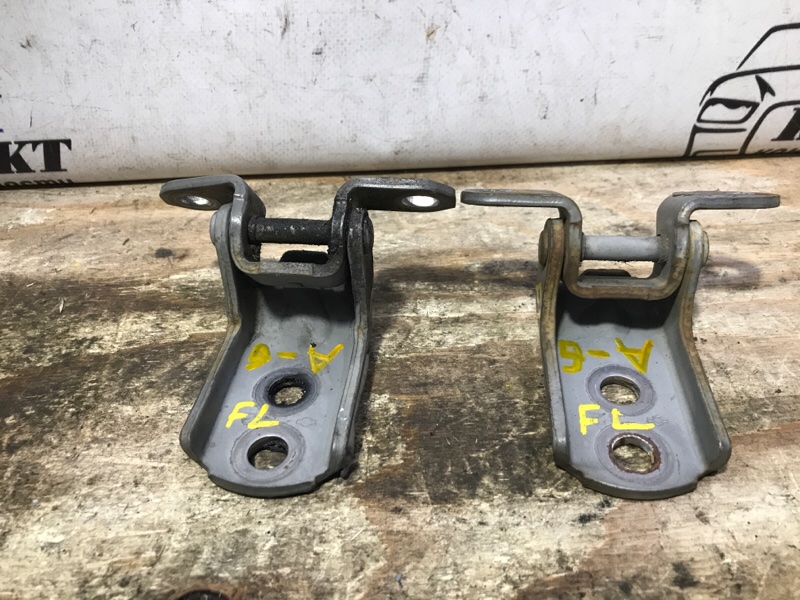 Петля двери Nissan AD VFY11 QG15DE перед лев