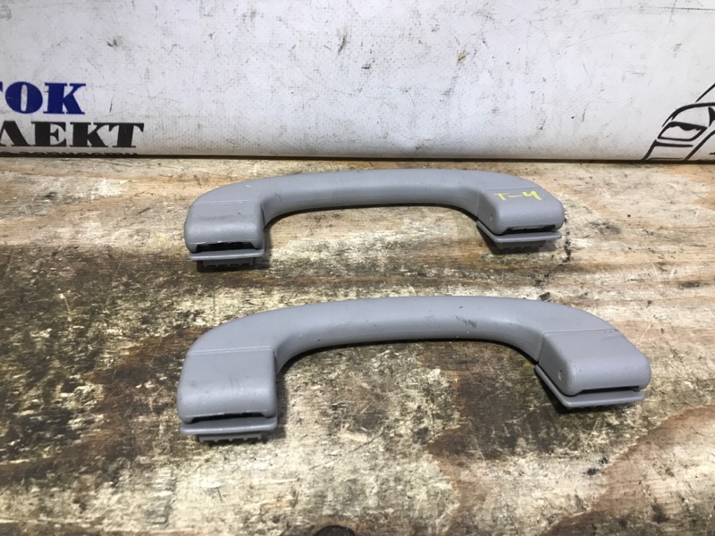 Ручка потолка BMW 320i WBAPG360I0 N43B20AA