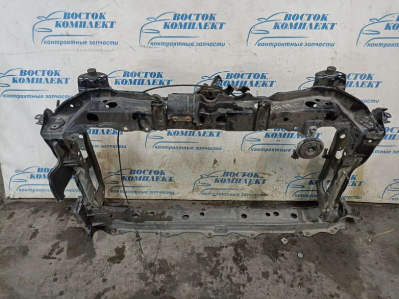 Рамка радиатора Toyota Ractis NCP125 1NZ-FE