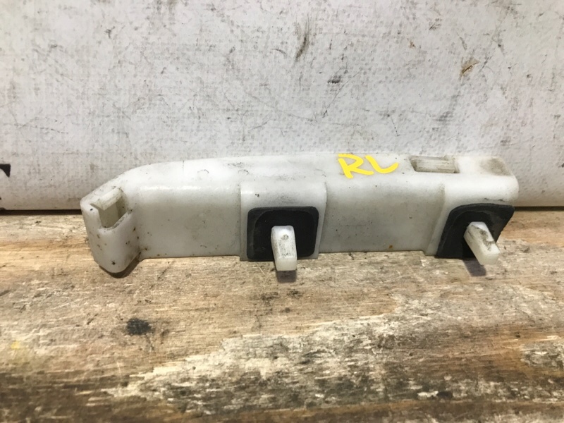 Клипса бампера Nissan March AK12 CR12DE зад лев