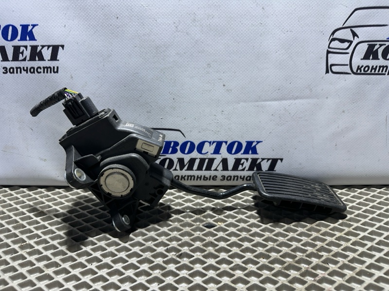 Педаль газа Honda Stepwgn RP3 L15B