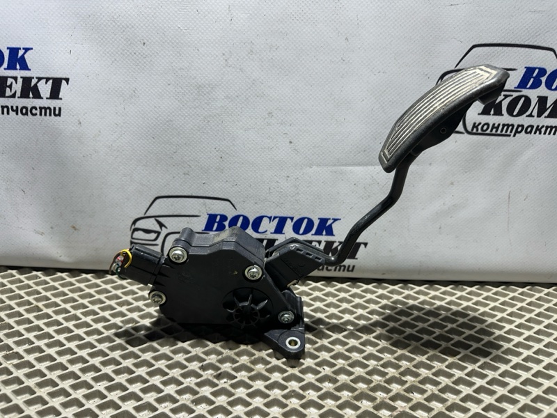 Педаль газа Toyota Estima AHR20W 2AZ-FXE