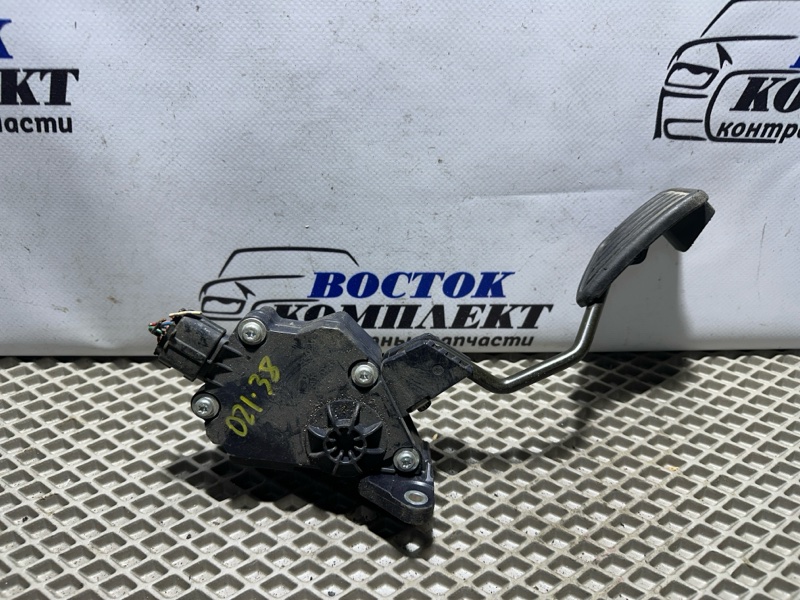 Педаль газа Toyota Vitz 2006 SCP90 2SZ-FE