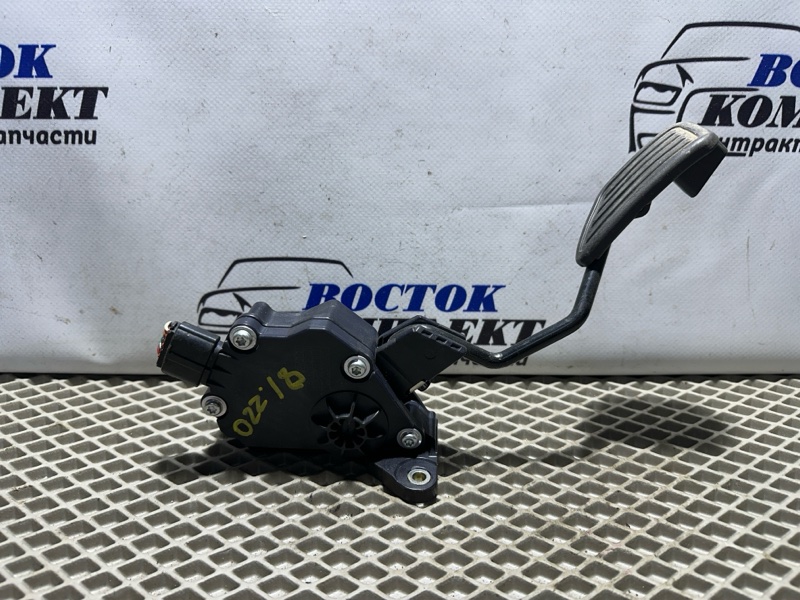 Педаль газа Toyota Vitz 2007 KSP90 1KR-FE