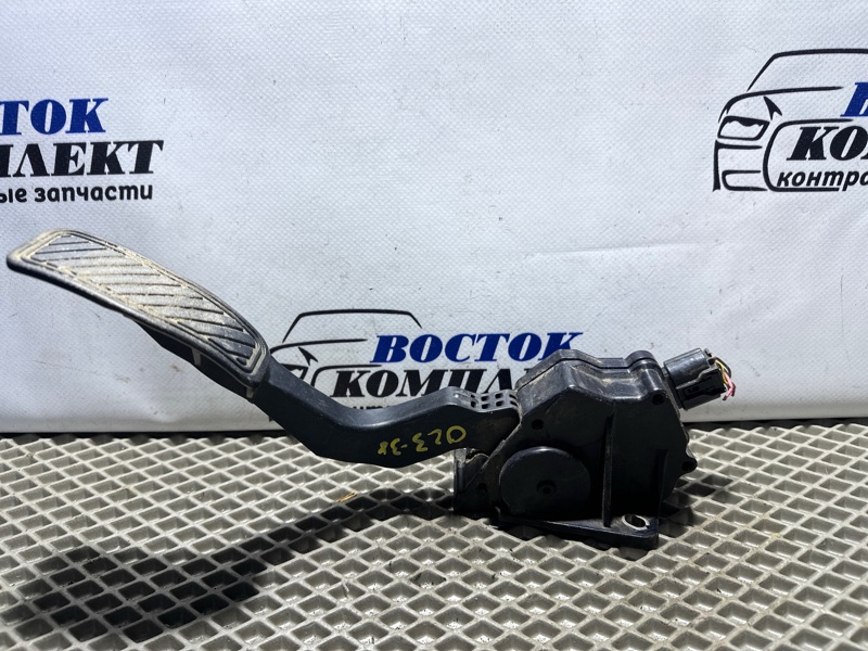 Педаль газа Mazda Demio DE3FS ZJ-VE