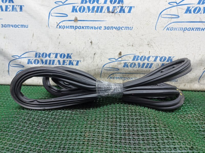 Уплотнитель Honda Fit 2008 GE6 L13A