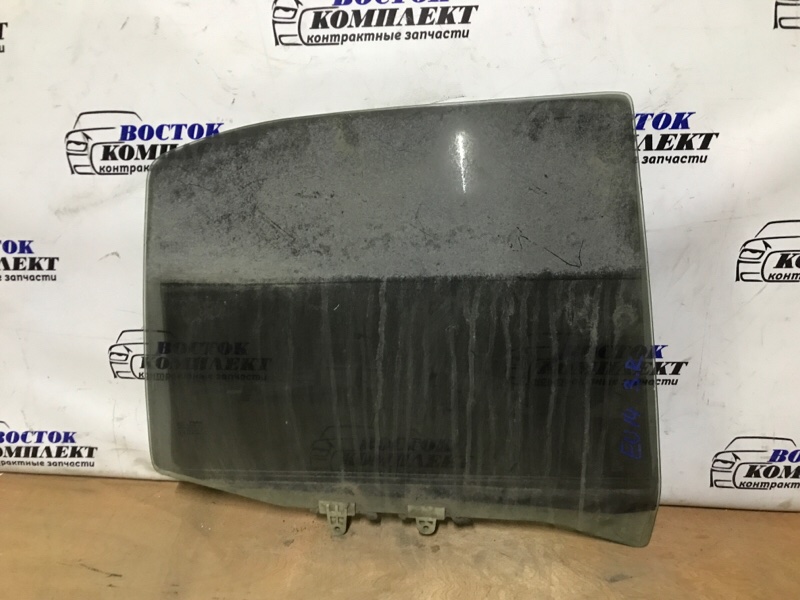 Стекло двери Nissan Bluebird EU14 SR20DE зад прав