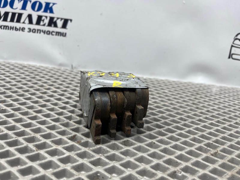 Колодки тормозные Toyota Caldina 2005 AZT241W 1AZ-FSE зад