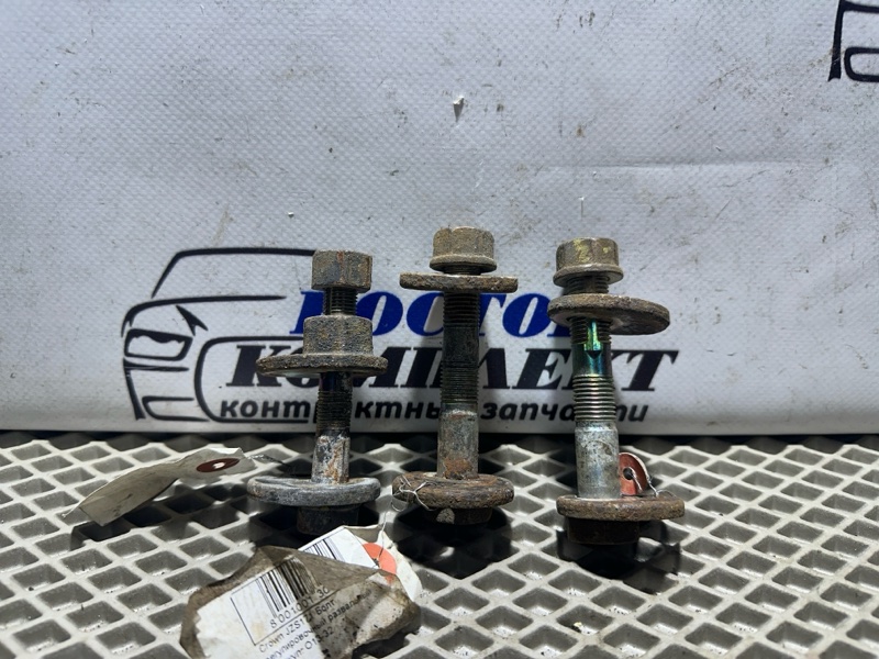 Болт развальный Toyota Crown 2000 JZS171 1JZ-GE