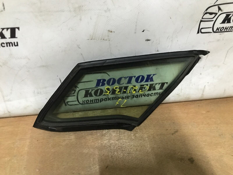 Форточка двери Honda Insight 2010 ZE2 LDA перед лев