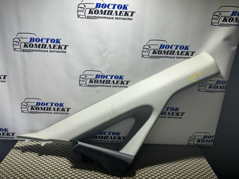 Обшивка стойки кузова Honda Elysion RR1 K24A перед прав