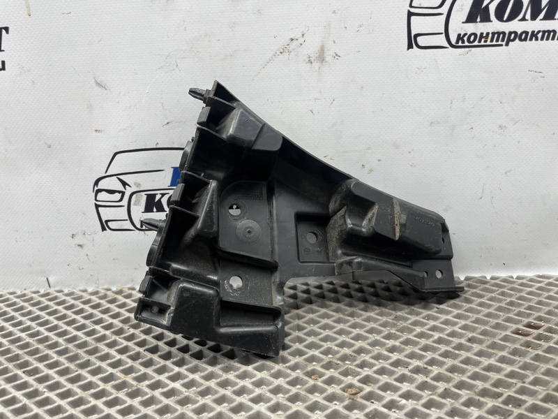 Клипса бампера Volvo V60 2015 FW48 B4164T перед лев