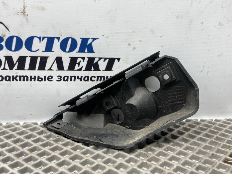 Клипса бампера Volvo V50 2012 MW43 B4204S3 перед прав