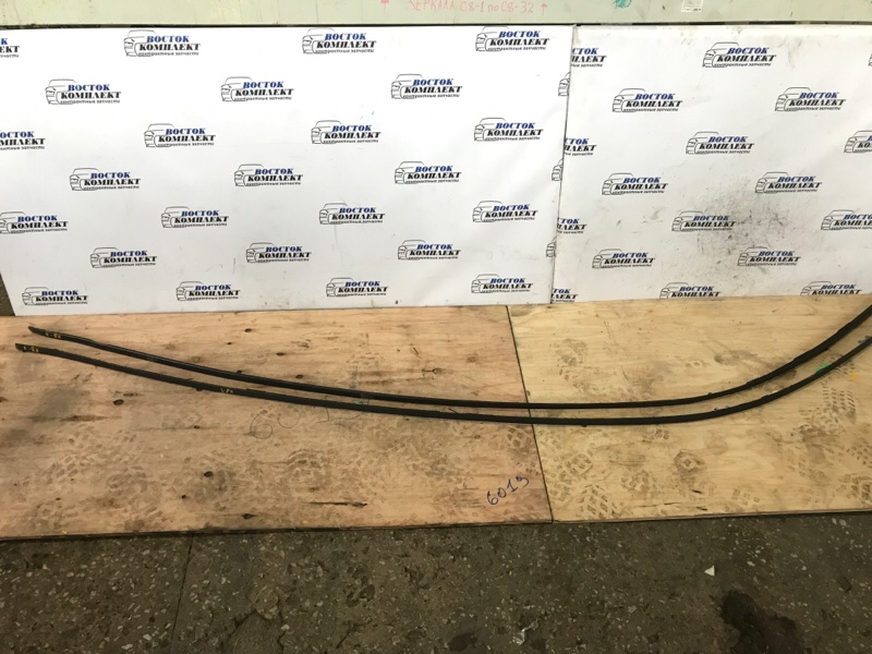 Молдинг крыши Honda Stepwgn RK5 R20A