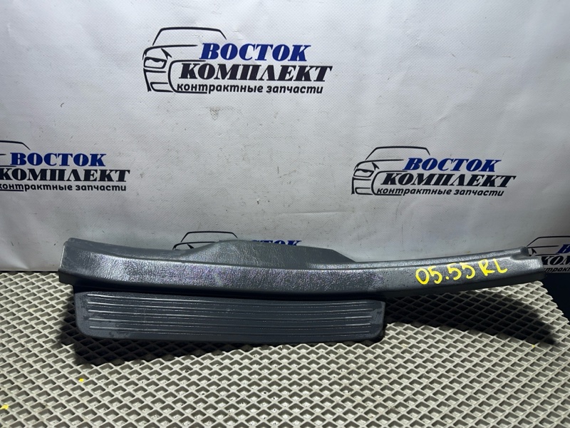 Накладка порога Toyota Carina AT212 5A-FE зад лев