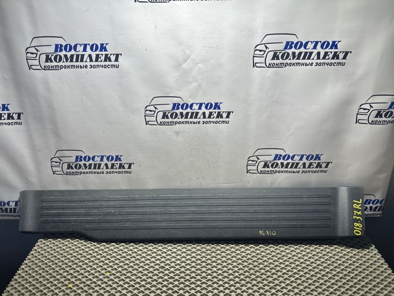 Накладка порога Honda Stepwgn RP3 L15B зад лев